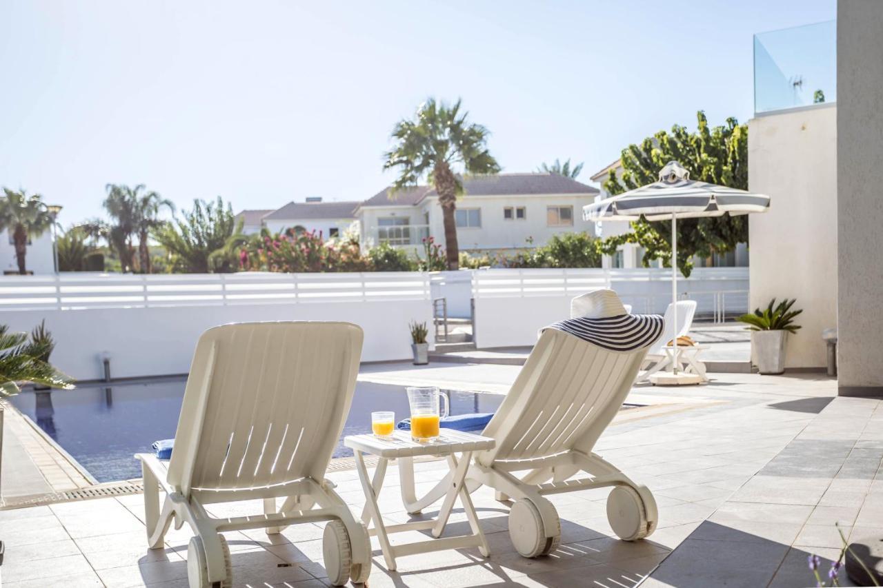 Villa Hibiscus Protaras Exteriör bild